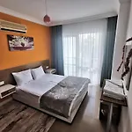 מלון דירות Maya Apart *