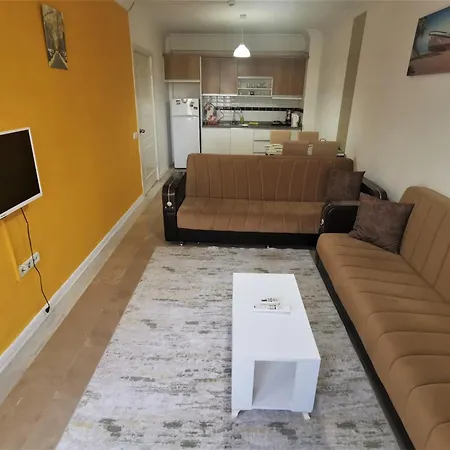 مايا أبارت أنطاليا