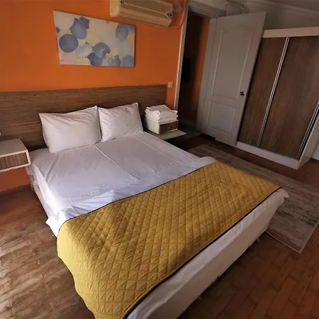 Aparthotel Maya Apart *