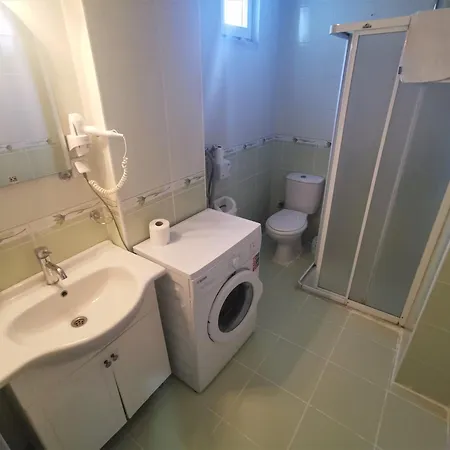 アパートホテル Maya Apart